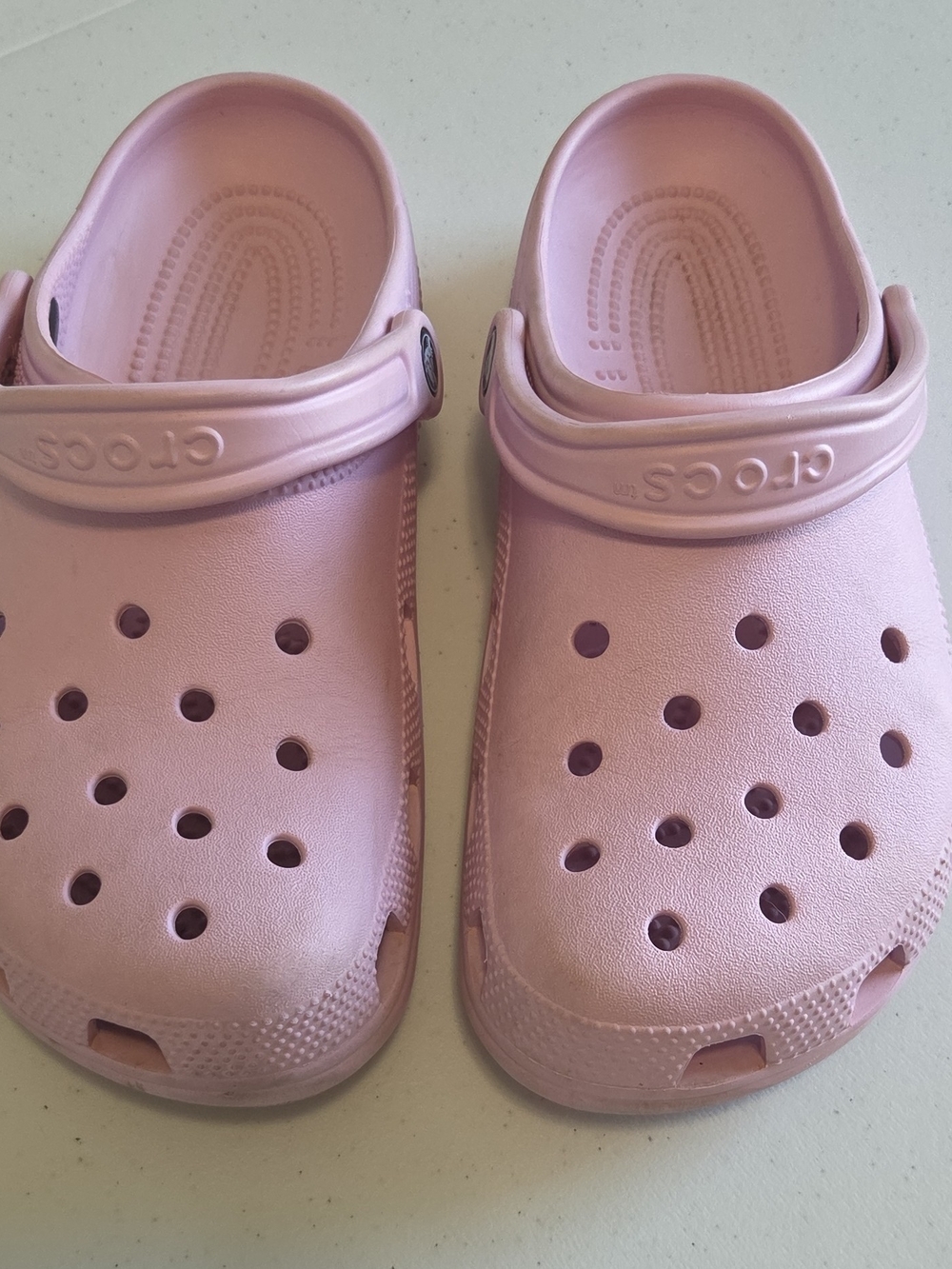 CROCS Classic Clog in Light Pink Slip-on Sandals Men's 8 Women's 10
